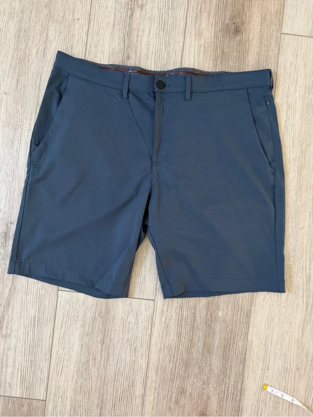 Men's Flat Front Performance Shorts - Gray